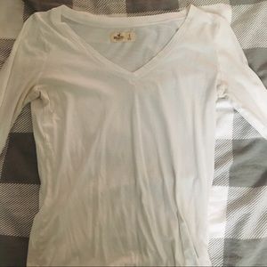 hollister white v-neck tee